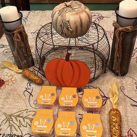 Scentsy Gimme Candy Scentsy Wax Melt - Picture 7 of 8